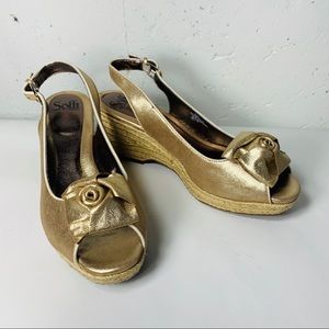 NWOB SOFFT “Marcela” Gold Wedge Espadrlles 10M